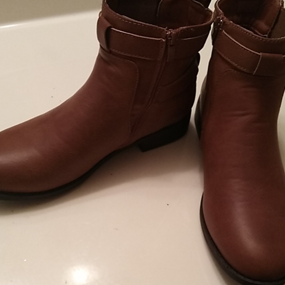 Booties - Picture 3 of 3